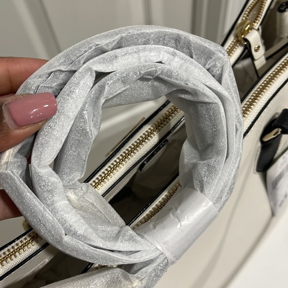 Kate Spade Leighann Satchel NWT‼️ - Picture 8 of 8